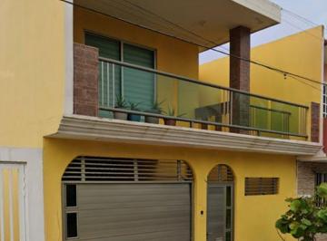 Casa de 4 habitaciones, Coatzacoalcos · Casa José Guadalupe Posadas