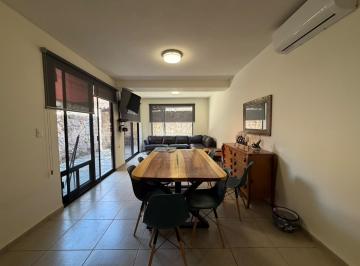 Casa · 145m² · 3 Recámaras · Casa de 145 m² con 3 Recámaras en Renta en Zirándaro