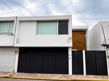 Casa de 3 habitaciones, San Andrés Cholula · Amplia Casa en Renta Zona Morillotla