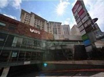 Local en centro comercial · 10m² · Local en Centro Comercial en Renta en Hacienda de Las Palmas