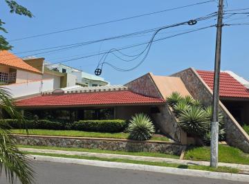 Casa · 660m² · 3 Recámaras · 4 Estacionamientos · Casa en Venta Costa de Oro Boca del Rio Veracruz