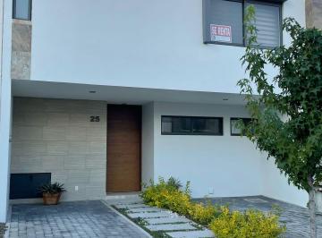 Casa de 3 habitaciones, Tlajomulco de Zúñiga · Casa en Las Villas Residencial.