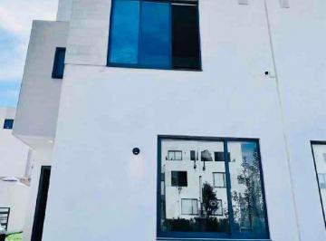 Casa en condominio de 3 habitaciones, Calimaya · Casa en Renta Villas del Campo