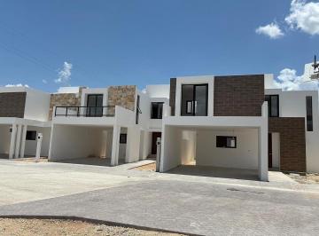 02d833e057c110d06d99dc6bff243fb8dd9a9c00a55606b8986c77e7360515b3 · Casa en Venta en Temozón Norte, Mérida, Yucatán.
