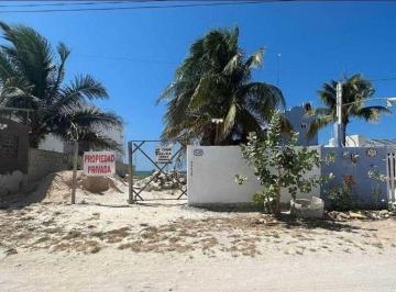 e7ccfbfbaa1ceabc43ff6859969cefbc9bde996ea5803bf434b054529720d252 · Terreno en Venta en La Playa Chelem | 10 m Lineales