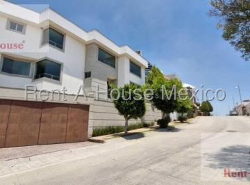 Casa · 337m² · 4 Recámaras · 4 Estacionamientos · Casa en Venta en Calle Jose Mariano Salas, Lomas Verdes Rg 26 - 263.