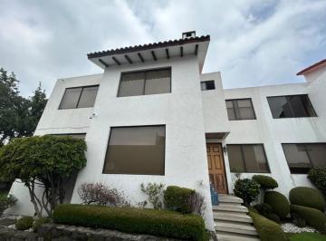 Casa · 270m² · 2 Recámaras · 2 Estacionamientos · Preciosa Casa Renta Cuajimalpa
