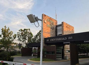Casa en condominio · 420m² · 4 Recámaras · 2 Estacionamientos · Casa en Venta en Puerta del Bosque