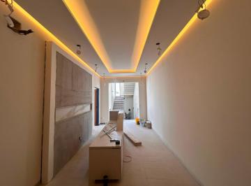 Oficina · 165m² · 2 Estacionamientos · Oficina en Renta de 165.38 m² en Av Huayacan - Cancún
