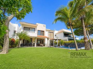 Casa · 500m² · 4 Recámaras · 2 Estacionamientos · Casa en Venta o Renta Paraísos Country Club, Emiliano Zapata, Morelos…clave 6213