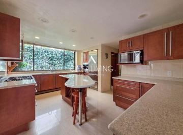 Casa de 3 habitaciones, Tlalpan · Espectacular Residencia de Esquina: 515 m² de Lujo, Jardín y Vistas