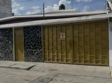 Casa · 292m² · 3 Recámaras · 2 Estacionamientos · Casa en Venta de Una Planta Para Oficinas