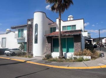 754890d1ddcd37e0b103ba6901dbb9ef4c871cba516be3155eafc277f7790178 · Casa en Venta en Claustro de Santiago, Queretaro