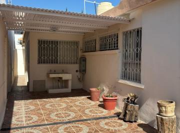 Casa · 300m² · 3 Recámaras · 1 Estacionamiento · Casa en Renta en Contry San Juanito