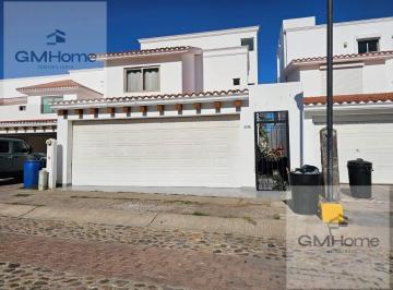 Casa · 300m² · 3 Recámaras · 2 Estacionamientos · Casa en El Cid
