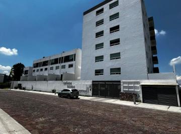 Departamento · 140m² · 3 Recámaras · 2 Estacionamientos · Departamento - Fraccionamiento Cañadas del Lago