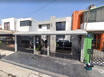 Casa de 3 habitaciones, Tlalnepantla de Baz · Casa en Venta en Valle Dorado, Tlanepantla, Increíble Inversión