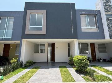 d6ac8dacc16c2d7780901dd43a9795ae0fe1aab36024bb7b9dc4fe01c3365cb0 · Casa en Venta La Rua Residencial