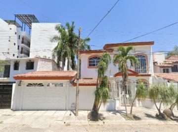 Casa de 4 habitaciones, Puerto Vallarta · Inversion Segura Para Familias E Inversionistas en Diaz Ordaz Puerto Vallarta Jalisco