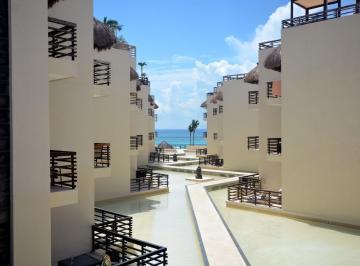 Departamento · 115m² · 2 Recámaras · 1 Estacionamiento · Vista Al Mar, Departamento de 2 Rec. Remodelado, con Balcón