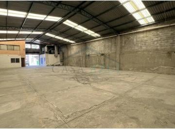 Bodega comercial , Jiutepec · Bodega Industrial en Venta con Patio de Maniobras y Oficinas en Jiutepec.