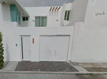 Casa de 3 habitaciones, Irapuato · Se Vende Casa en Colonia Las Plazas Irapuato, Guanajuato