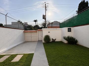 Casa · 220m² · 3 Recámaras · 2 Estacionamientos · Casa en Renta