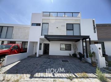Casa · 55m² · 3 Recámaras · 1 Estacionamiento · Casa en Real de Juriquilla con 3 Recámaras, Id:.