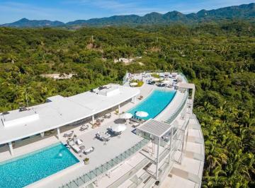 Departamento · 200m² · 3 Recámaras · 2 Estacionamientos · Penthouse Frente Al Mar con Terraza Privada y Amenidades Resort | Bolongo Punta de Mita