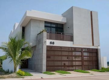 1 · Se Vende Casa de Lujo en Fraccionamiento Las Olas