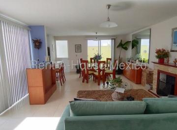 Casa de 3 habitaciones, Querétaro · Altos del Marques Casa en Venta en Lomas del Marqués | 3 Recámaras y Alberca Rah133
