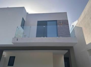 Casa de 3 habitaciones, Solidaridad · Casa en Renta Sin Muebles