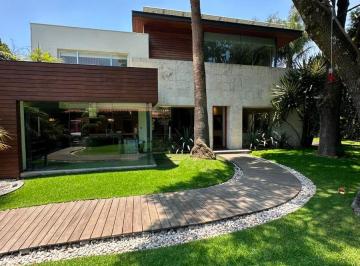 Casa en condominio de 4 habitaciones, Alvaro Obregón · Casa en Venta en Jardines del Pedregal