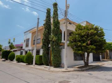Casa de 4 habitaciones, Tuxtla Gutiérrez · Casa en Venta, Col. Los Laureles. Tuxtla, Chiapas