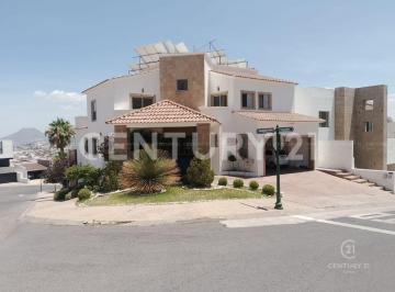 Casa · 690m² · 4 Recámaras · Casa en Venta en Bosques de San Francisco, Chihuahua, Chih.