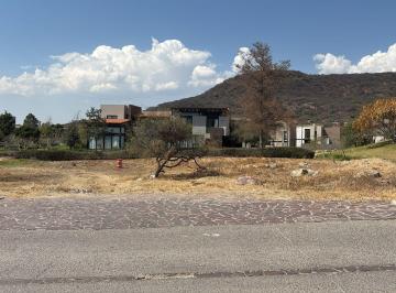 Terreno / Lote · 555m² · Terreno en Venta Altozano