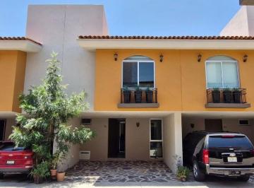 01b9f304bb2bca28c5fd8c8d6c1775589c3eda453ac3095841a122a3778388db · Casa Contemporánea 2 Rec. Ideal Para Pareja, Familia Pequeña o Inversionista