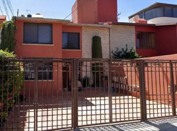 Casa de 3 habitaciones, Toluca · Casa en Venta Silverio Pérez 243, Paseos Santín, Sauces, Toluca, No Se Caeptan Creditos.