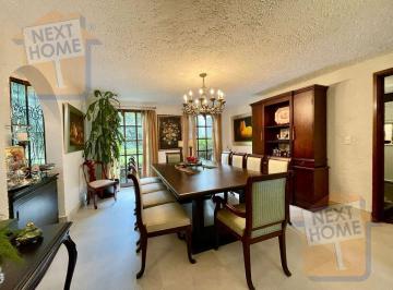 Casa en condominio · 417m² · 3 Recámaras · 3 Estacionamientos · Venta Casa en Cerrada Lomas de Las Palmas