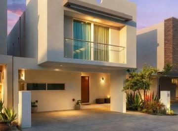 Casa · 180m² · 3 Recámaras · 2 Estacionamientos · Casa en Venta en Condominio en Linda Vista, Querétaro