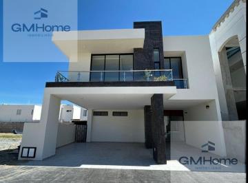 Casa · 319m² · 4 Recámaras · 1 Estacionamiento · Casa en Maralto Residencial
