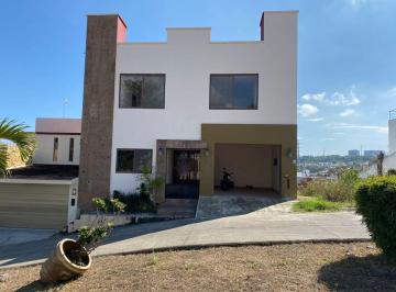 Casa de 3 habitaciones, Xalapa · Casa de 449 m² con 3 Recámaras en Venta en Las Cumbres, Animas