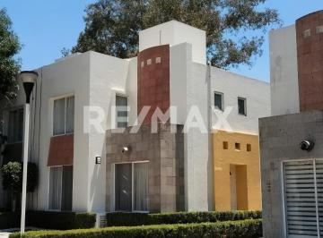 03f5d19599dcf888783ddd7bb6d8fc15b369b1fa9ced95fac38e82a948a7c928 · Bcl Casa en Renta en Condominio en Atizapán Centro | 3 Recámaras | Jardín