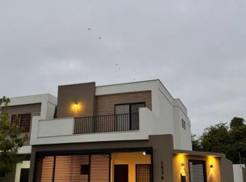 Casa de 3 habitaciones, Apodaca · Casa en Renta Totalmente Amueblada, Estancias Valle de Plata