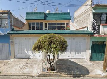 Casa de 4 habitaciones, Nezahualcóyotl · Casa en Venta, Metropolitana, Nezahualcoyotl