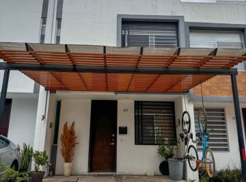 Casa de 3 habitaciones, San Pedro Tlaquepaque · Casa en Venta | Los Espinos Residencial, Santa Anita