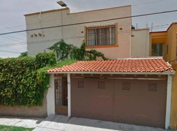 Casa de 3 habitaciones, Ecatepec de Morelos · Casa en Venta Santa Clara 22, Acapantzingo, Cuernavaca, No Se Aceptan Creditos.