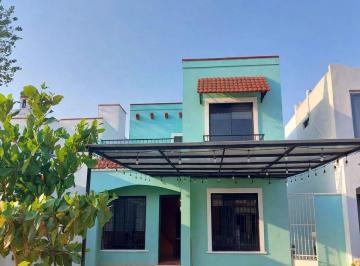 Casa de 3 habitaciones, Mérida · Casa en Renta en Privada Gran Santa Fe II Norte, Mérida, 3 Recámaras, Cerca de Walmart
