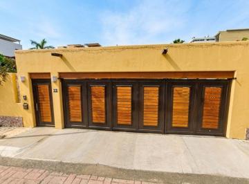 Casa de 5 habitaciones, Zihuatanejo de Azueta · Casa en Venta en Zenzontles, Ixtapa Zihuatanejo, Guerrero