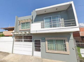 Casa de 3 habitaciones, Uruapan · Venta de Casa Michoacan Uruapan La Guadalupe
